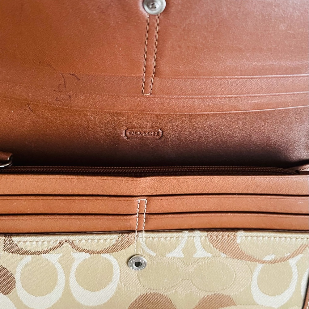 Coach Long Wallet - Picture 3 of 13